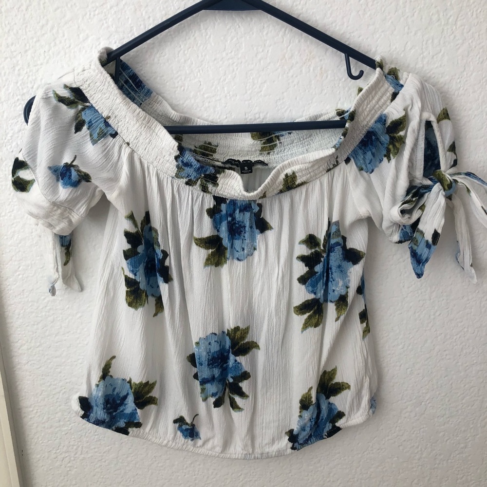 Kendal and Kylie off the shoulder shirt